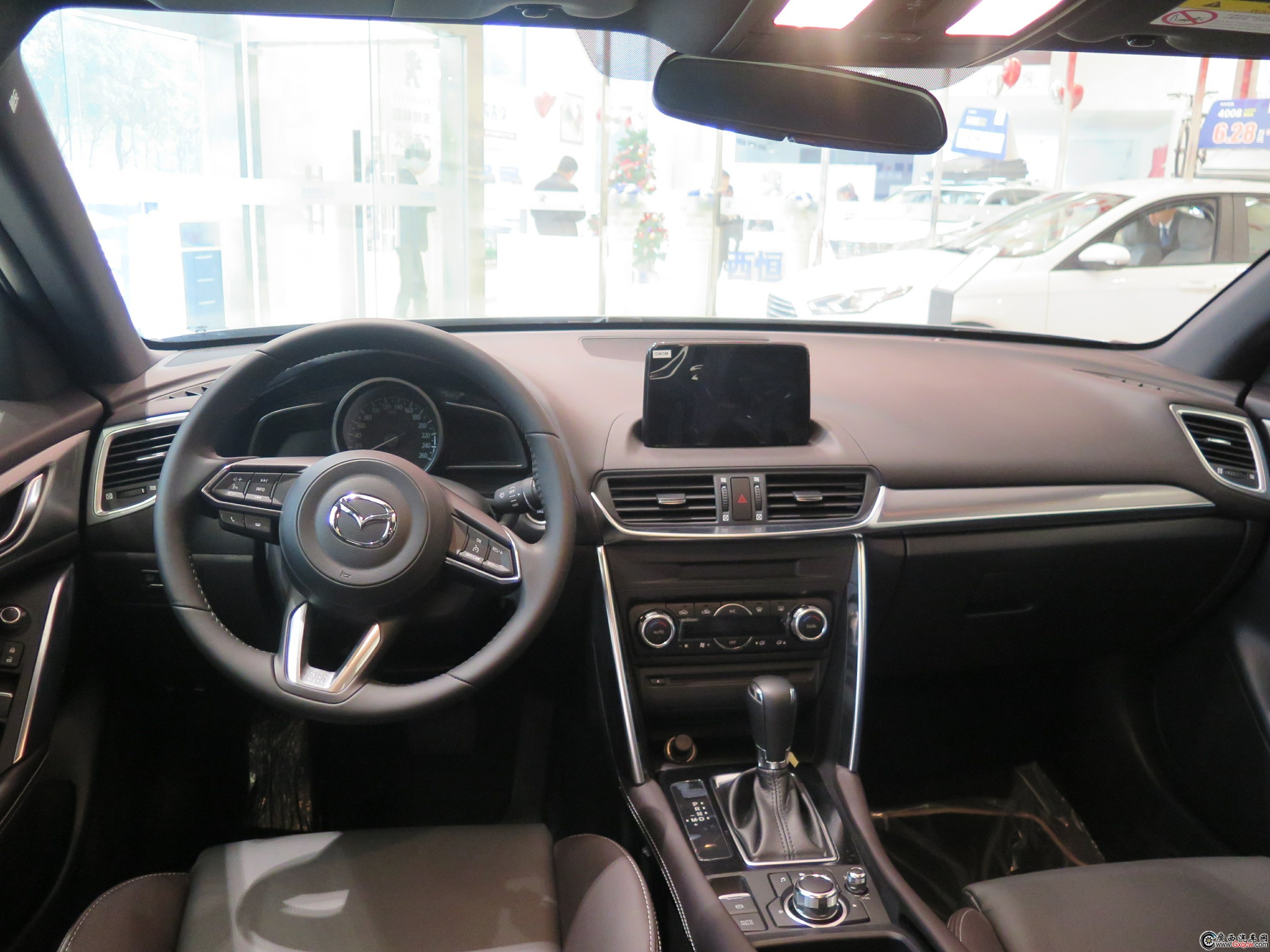 馬自達CX-4車型 內飾圖